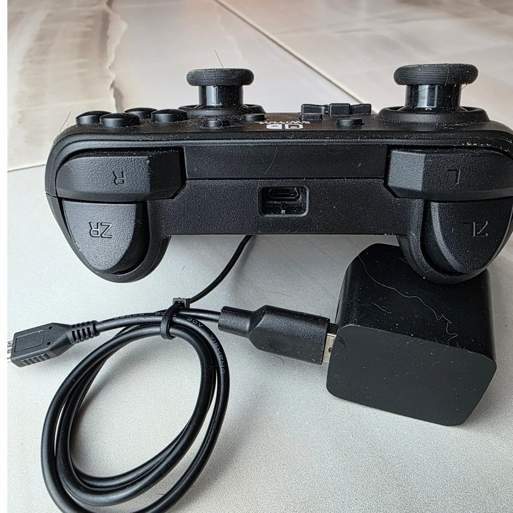 PowerA Nintendo Switch Enhanced Wireless Controller Black 1511370-01 Charger W2
